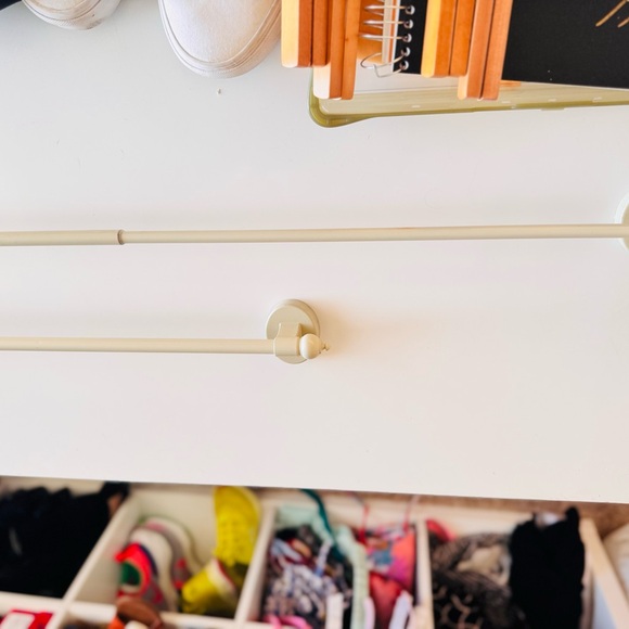 MAGNETIC Metal Cream Curtain Rod Holders Set of 2 Modern Minimalist Decor - Picture 8 of 11